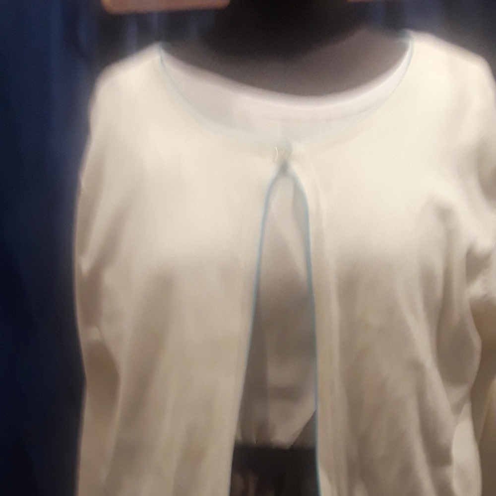K and Co. Sweater - Picture 4 of 4